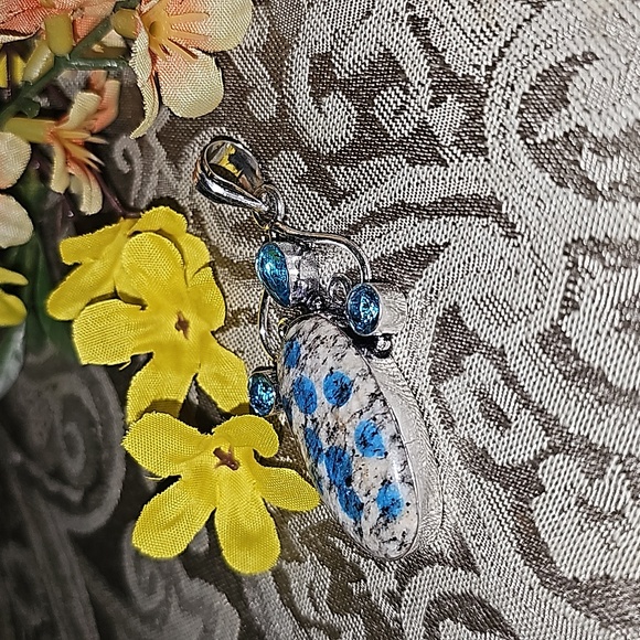 NewAzurite in crystal quartz pendant - Picture 4 of 7